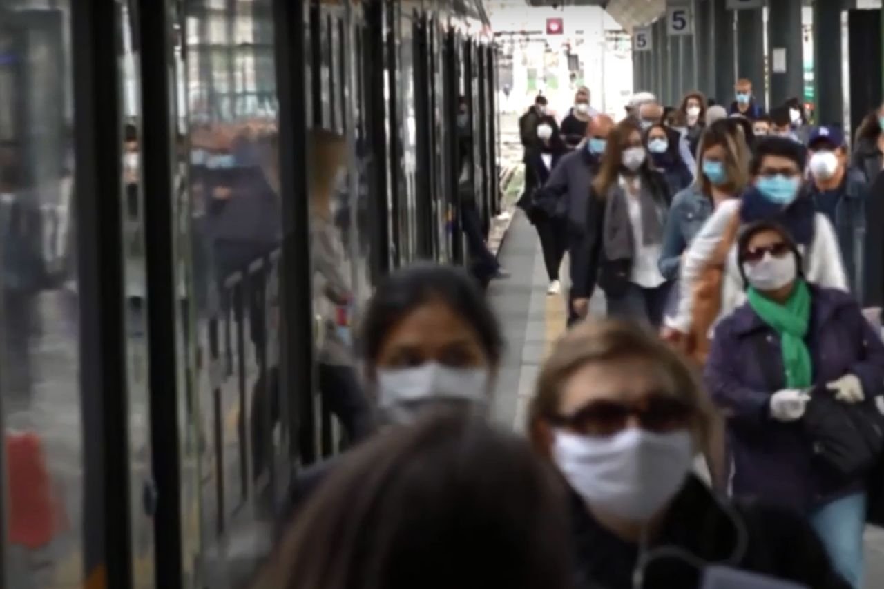 Lombardia chce wprowadzenia godziny policyjnej w nocy.