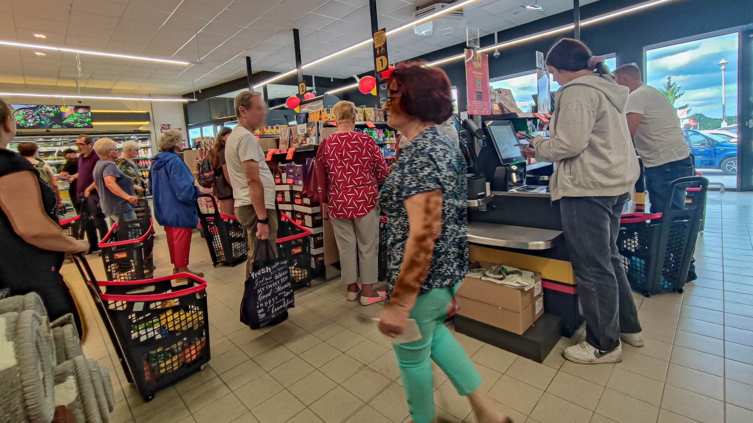 Promocje w Biedronce od 4 września. Można kupić m.in. plecak survivalowy