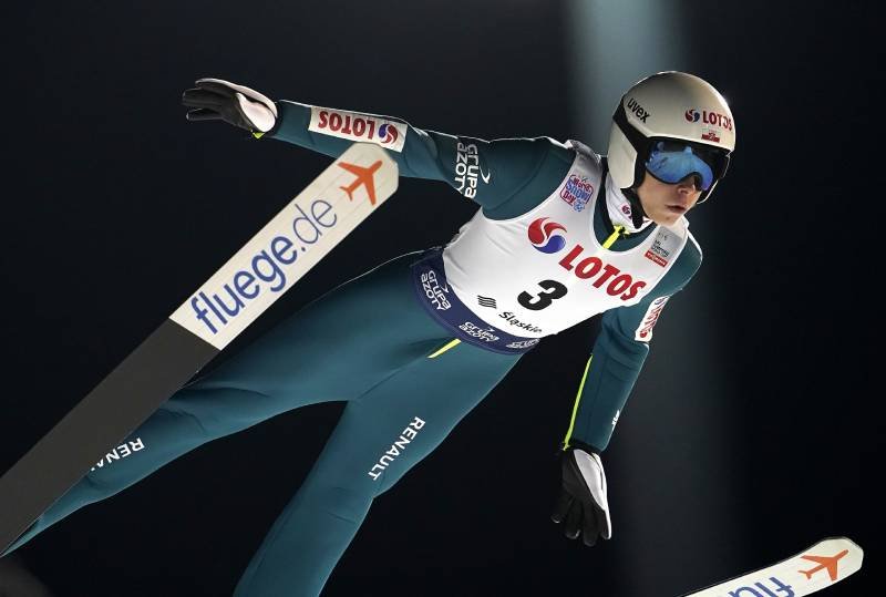 Adam Niżnik, jeden z polskich skoczków, którzy mają (mieli?) wystąpić w Lahti. MŚ Juniorów w Lahti. Koronawirus w kadrze polskich skoczków.