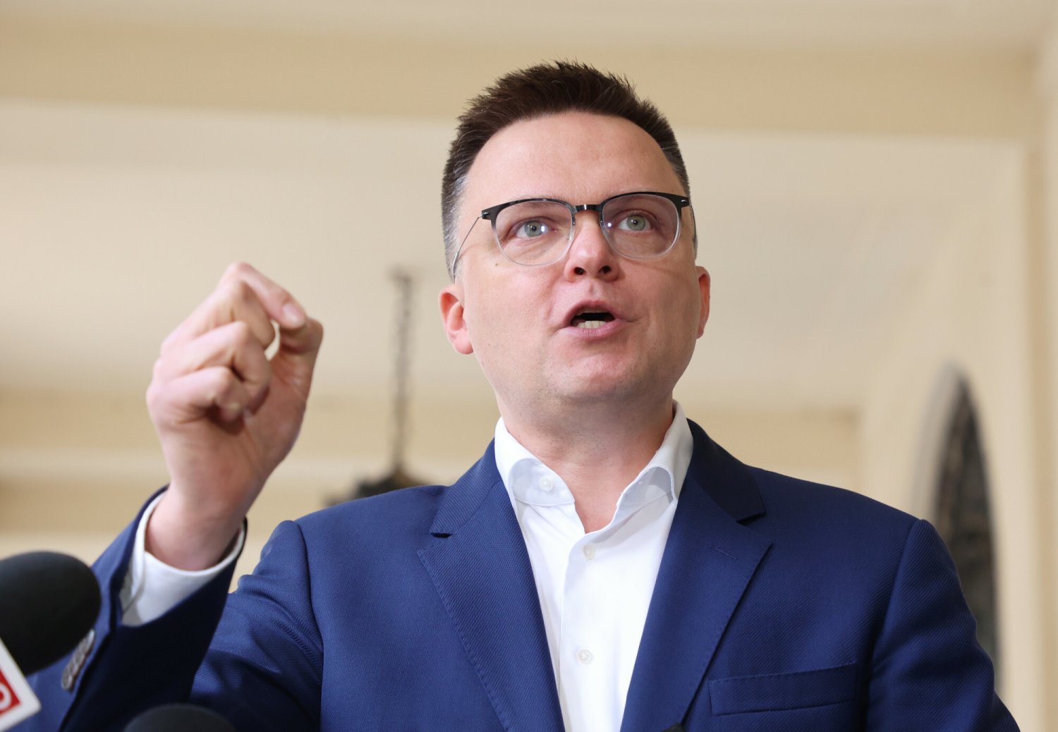 Partia Szymona Hołowni Polska 2050 w sondażu IBSP dla StanPolityki.pl zanotowała nadspodziewanie dobry wynik.