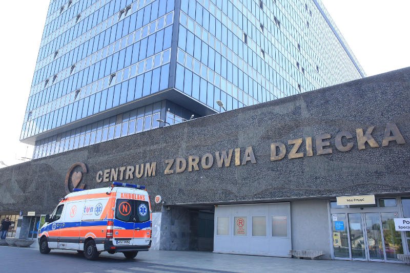 Centrum Zdrowia Dziecka w Warszawie nie zapewnia odpowiednich warunków pracy pielęgniarkom?