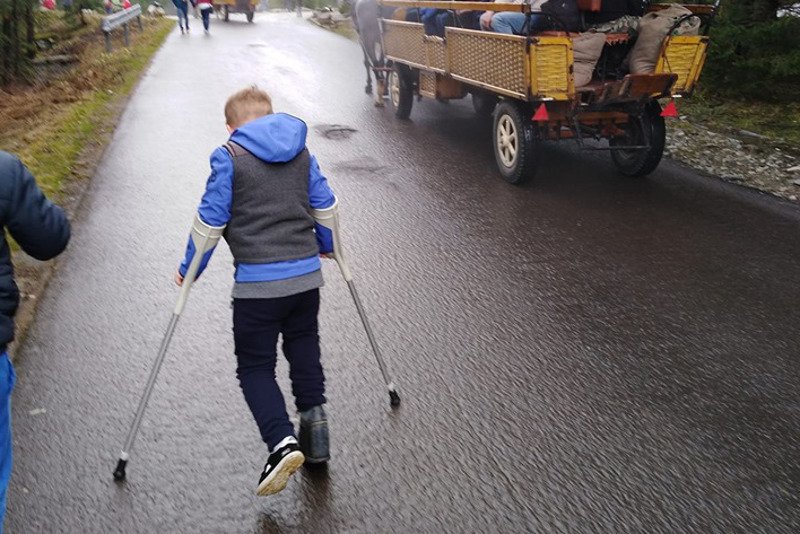 Niepełnosprawny 8-latek o własnych siłach doszedł nad Morskie Oko.