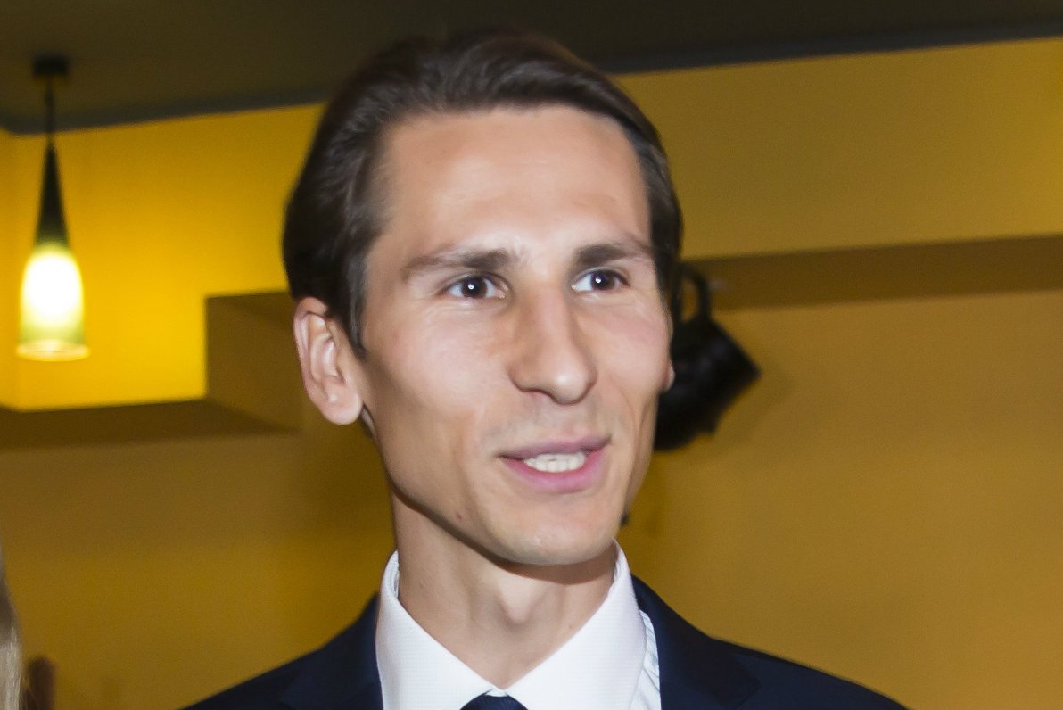 Kacper Płażyński po raz kolejny w ostatnich tygodniach atakuje nową prezydent Gdańska Aleksandrę Dulkiewicz. Pyta, czy zamierza iść drogą Pawła Adamowicza i Rafała Trzaskowskiego.