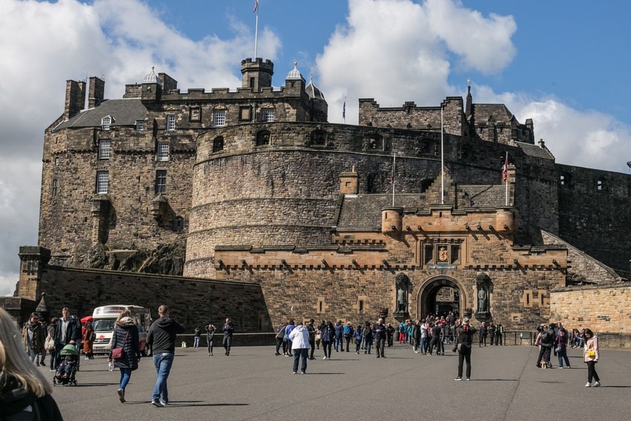 Edynburg miejscem idealnym na jesienny city break. Ale propozycji jest więcej