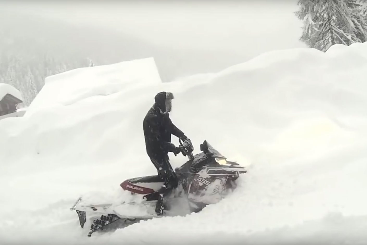 Setki turystów zostało uwięzionych we włoskich kurortach z powodu śnieżycy