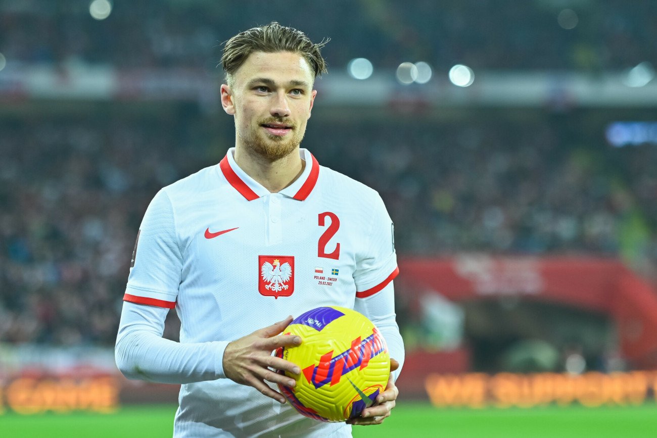 Matty Cash błyskawicznie stał się podstawowym zawodnikiem piłkarskiej reprezentacji Polski.