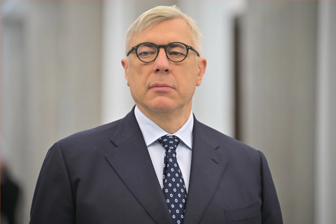 Giertych pisze o Kaczyńskim i ogłasza amnestię dla części posłów PiS. "Nie bójcie się go" "50 twarzy Kaczyńskiego". Giertych pisze do posłów PiS po aferze w Sejmie