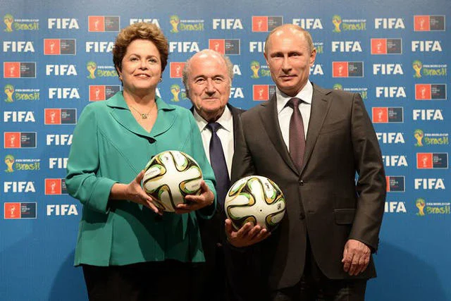 Prezydent Brazylii Dilma Rouseff, prezydent FIFA Sepp Blater oraz Władimir Putin
