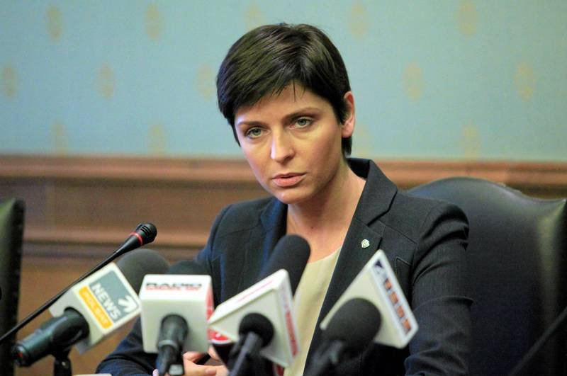 Joanna Mucha we Wrocławiu obiecała, że jeśli impreza otwarcia Stadionu Narodowego nie odbędzie się, przebiegnie wokół głównej areny Euro 2012