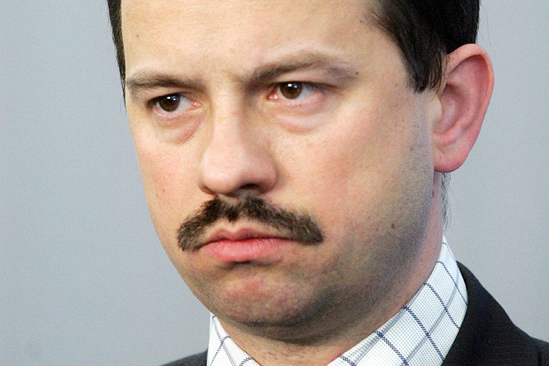 Artur Zawisza o Macieju Stuhrze, odtwórcy głównej roli w filmie "Pokłosie": To wiejski głupek