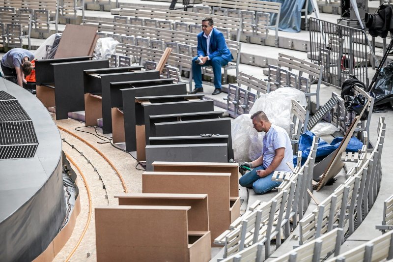 Trwają ostatnie przygotowania do festiwalu, ale wciąż nie udało się zapełnić wszystkich miejsc na widowni.