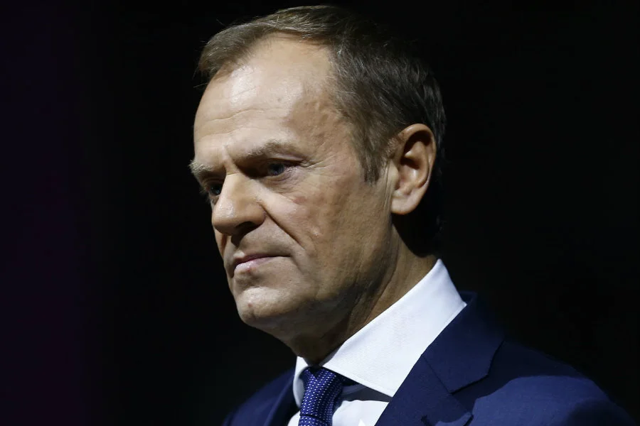 Donald Tusk we wpisie na Twitterze, przypomniał kampanię nienawiści wobec Pawła Adamowicza w prorządowych mediach.