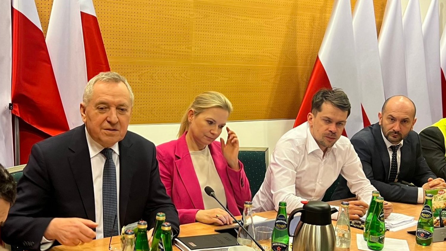 Strajk rolników w ministerstwie. Trwają rozmowy.