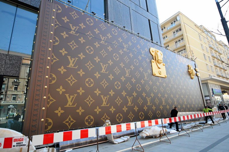 Polaków nie stać na markę Louis Vuitton, więc ją atakują? Gdyby to zrobił Nike, powiedzieli by „ale fajne”