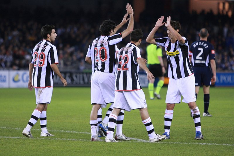 Juventus Turyn pokonał Celtic Glasgow 2:0.