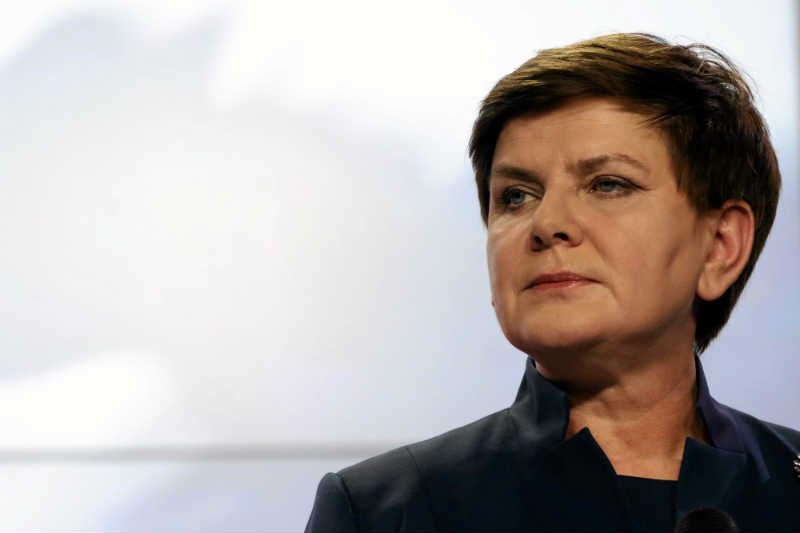 Beata Szydło nie wywiesiła flagi na Dzień Niepodległości – donosi "SE".