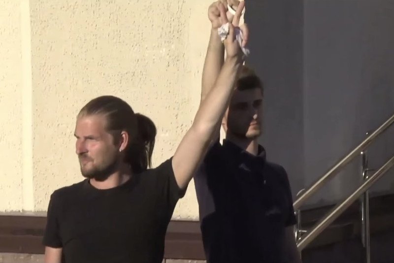 Dwaj nagłośnieniowcy bohaterami wiecu w Mińsku.