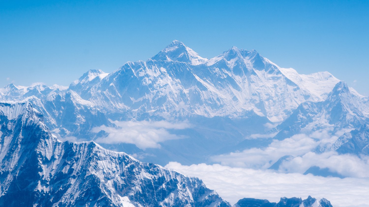 Jak zdobyć Mount Everest? Ile kosztuje podróż w Himalaje z Polski i jaki sprzęt trzeba zabrać? Jak zdobyć Mount Everest?