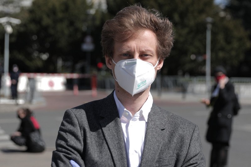 Franek Sterczewski poparł ratyfikację Funduszu Odbudowy.