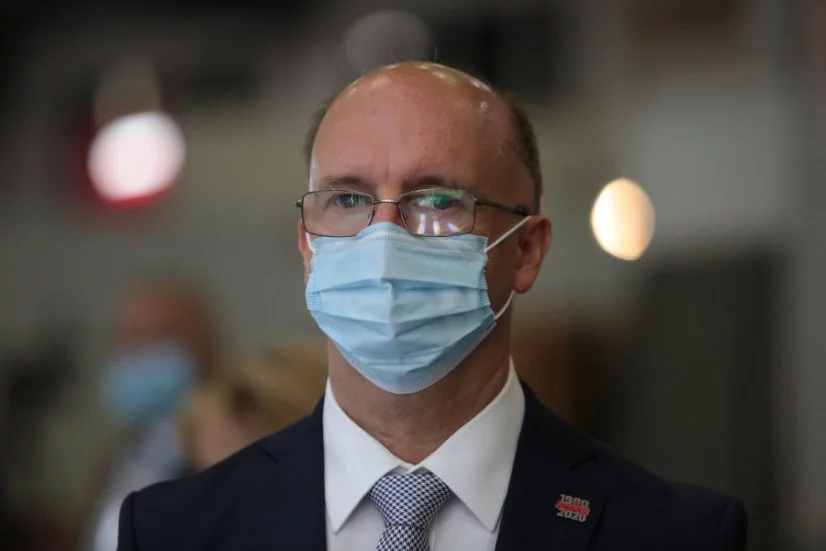 Piotr Wawrzyk zagłosował ramię w ramię z PiS.
