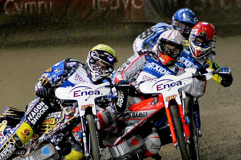 Spóźnienie Grega Hancocka sprawiło, że Azoty Tauron Tarnów przegrały walkowerem z Unibaxem Toruń.