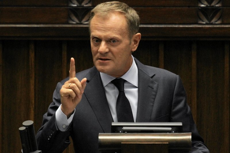 Premier Donald Tusk tłumaczył się z sejmowej mównicy.