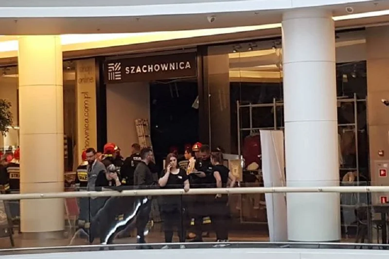 W Rzeszowie trwa ewakuacja galerii handlowej.