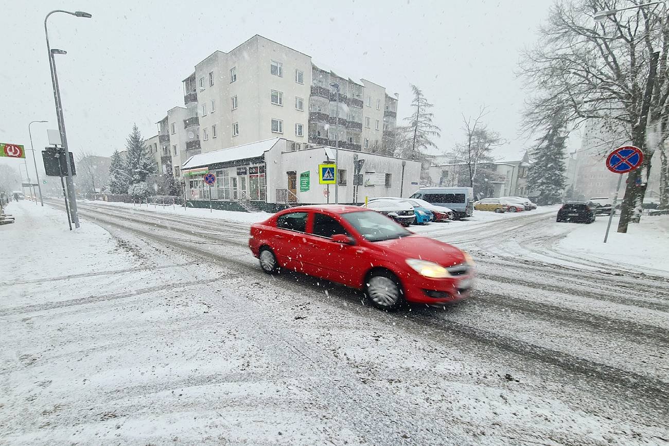 Kiedy w Polsce spadnie pierwszy śnieg? Prognozy długoterminowe wskazują, że nastąpi to jeszcze jesienią 2021 roku