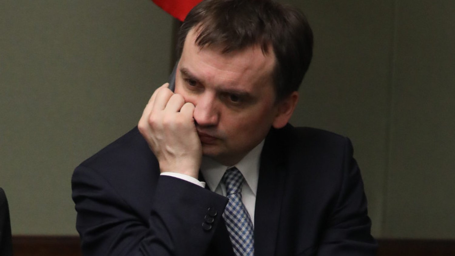 Zbigniew Ziobro przyłapany na tym, jak kręci. Nowa prezes sądu zdecydowanie zaprzecza stanowisku ministerstwa.