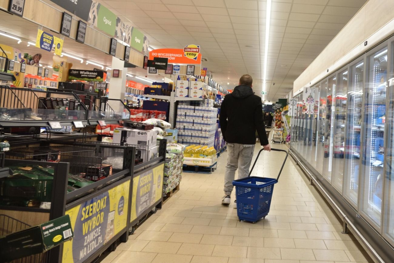 Promocja na ekspres ciśnieniowy w Lidlu. Teraz jest na promocji aż 300 zł taniej