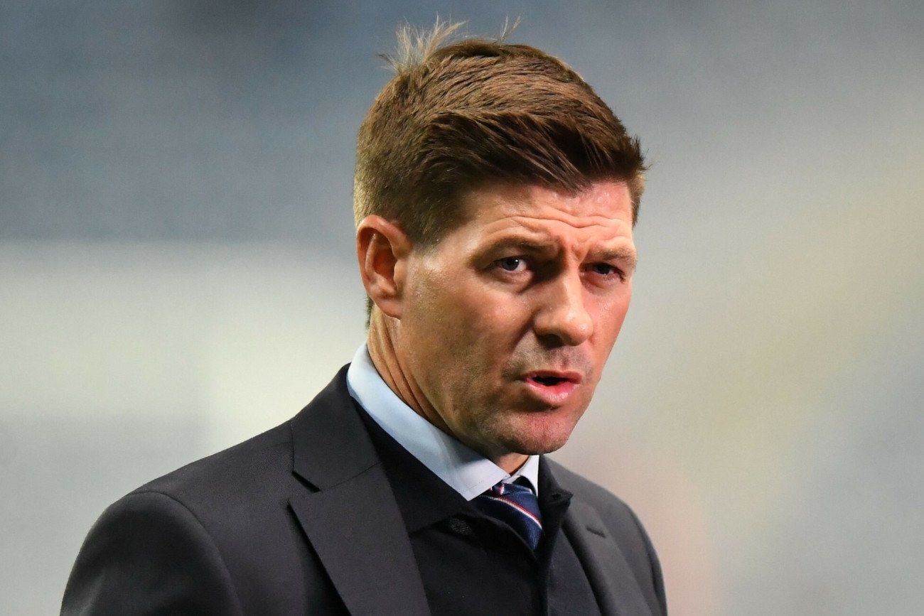 Steven Gerrard może zostać trenerem reprezentacji Polski? Jak się okazuje, to wcale nie jest taki nierealny scenariusz.