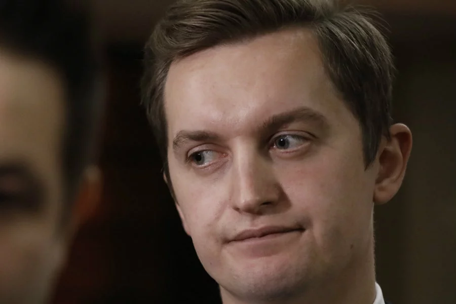 Do wymiany zdań doszło na senackiej komisji pomiędzy przewodniczącym Bogdanem Klichem a wiceministrem sprawiedliwość Sebastianem Kaletą.