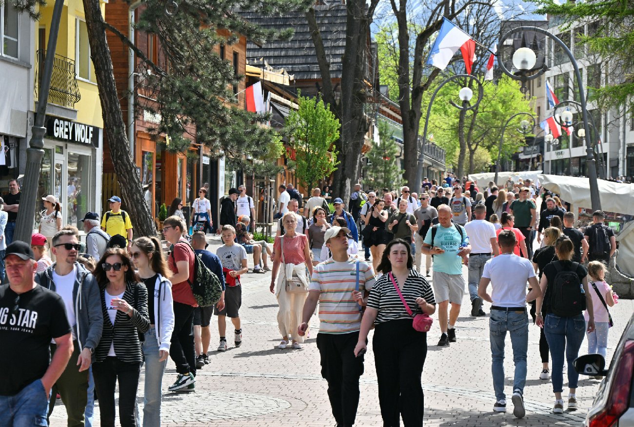 Młodzi nie chcą pracować w wakacje. Górale już się skarżą: Mają zbyt dobrze