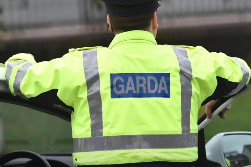 Kobieta wybiła szybę we włoskiej restauracji w Cork i groziła jej właścicielowi.