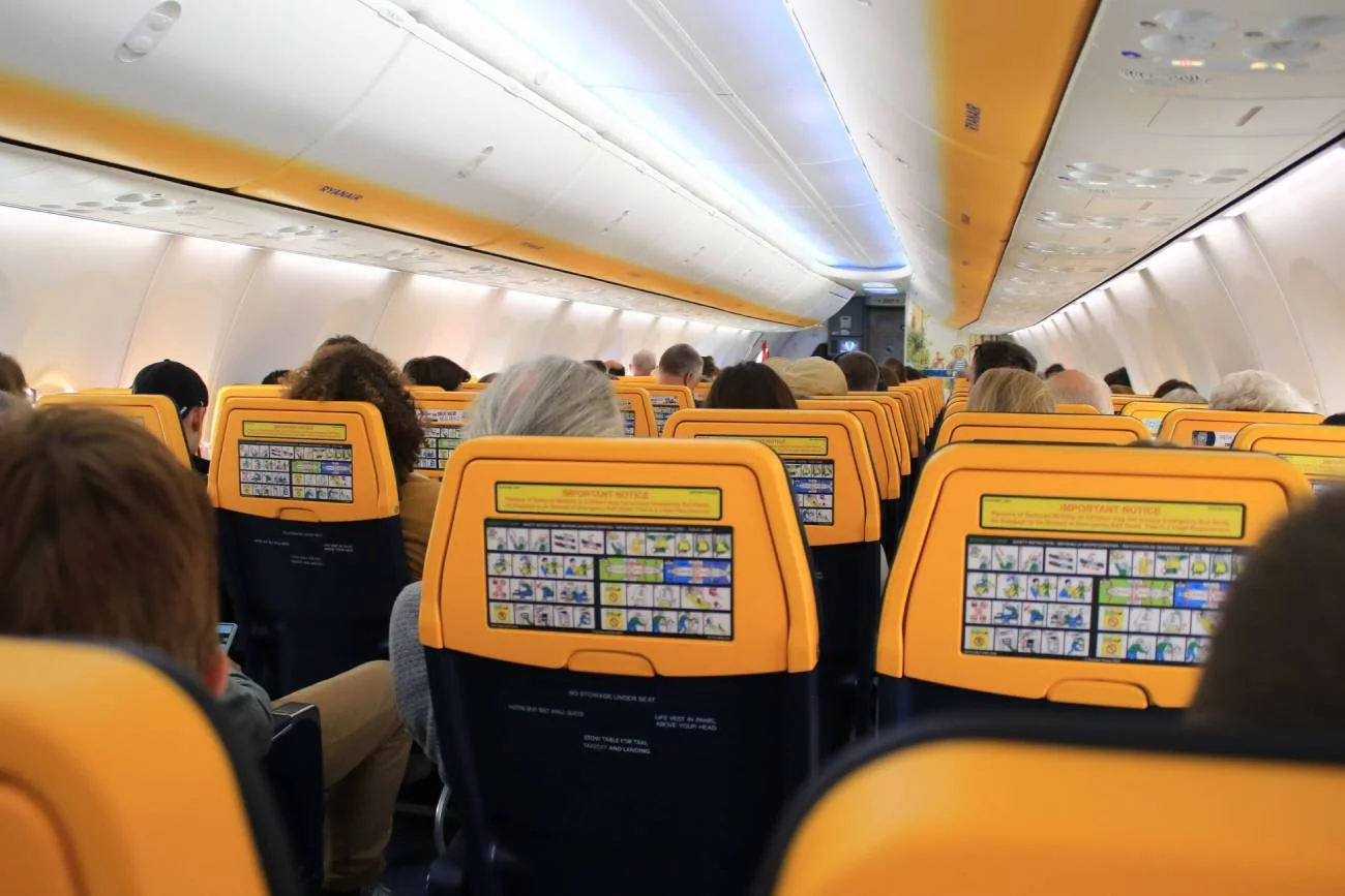 Ryanair oskarżony przez pasażerkę. "Droższa odprawa niż bilet"