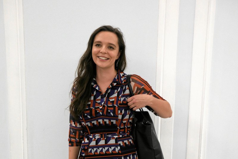 Klaudii Jachira uważa, że całowanie w rękę to przekraczanie intymnej sfery kobiety.