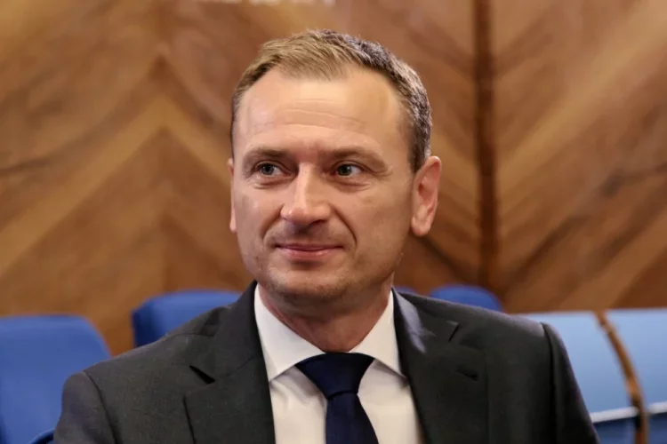 Sławomir Nitras podczas rozmowy z Marcinem Fijołkiem w poniedziałkowym "Graffiti" przyznał, że jego zdaniem Borys Budka nosi się z zamiarem rezygnacji z funkcji szefa PO.