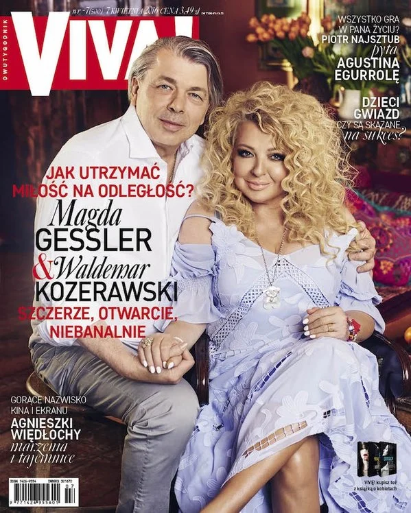 Zdjęcia do sesji robiła Iza Grzybowska, a Magda Gessler wystąpiła na nich w sukienkach własnego projektu.
