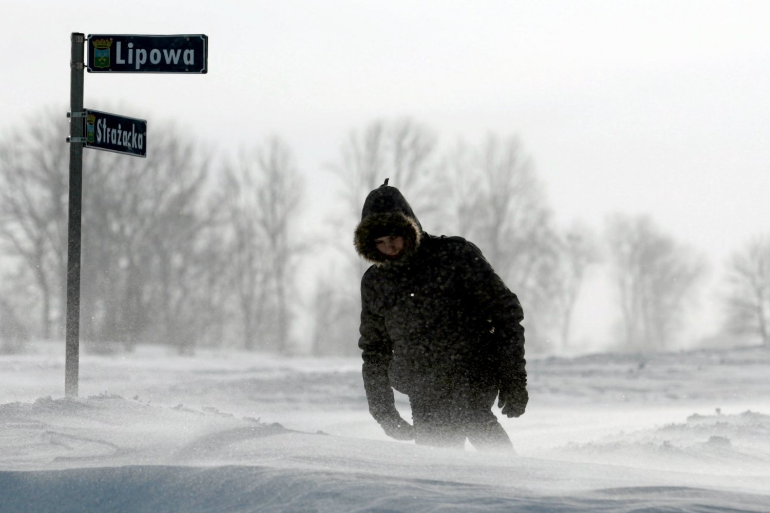 Zima ma z impetem uderzyć na południu Polski. Łącznie do końca weekendu ma spaść prawie pół metra śniegu.