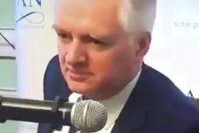 Jarosław Gowin zachował kamienną twarz, mimo komicznej wypowiedzi Jana Szyszki.