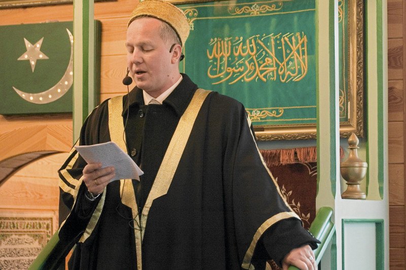 Dominik Zdort zastanawia się, jak deportować polskich Tatarów. Udowadnia tym samy, że nic o nich nie wie