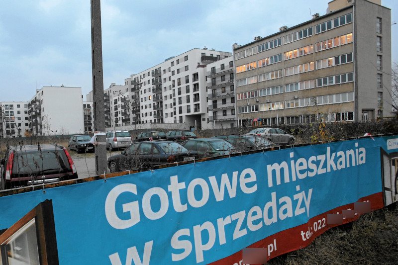 "9 osób już zarezerwowało to mieszkanie, więc proszę się decydować". U deweloperów rekordowy ruch.