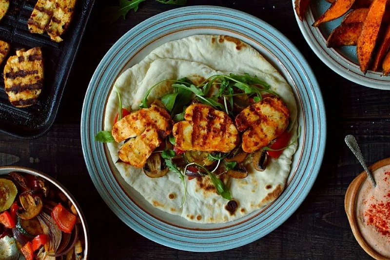 Tortilla z serem halloumi przepis