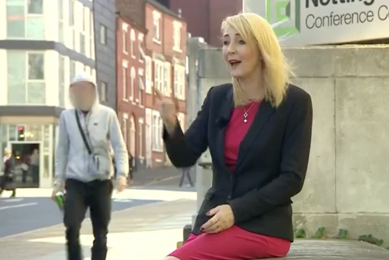 Dziennikarka BBC mówi o molestowaniu i sama pada ofiarą seksistowskiego komentarza.