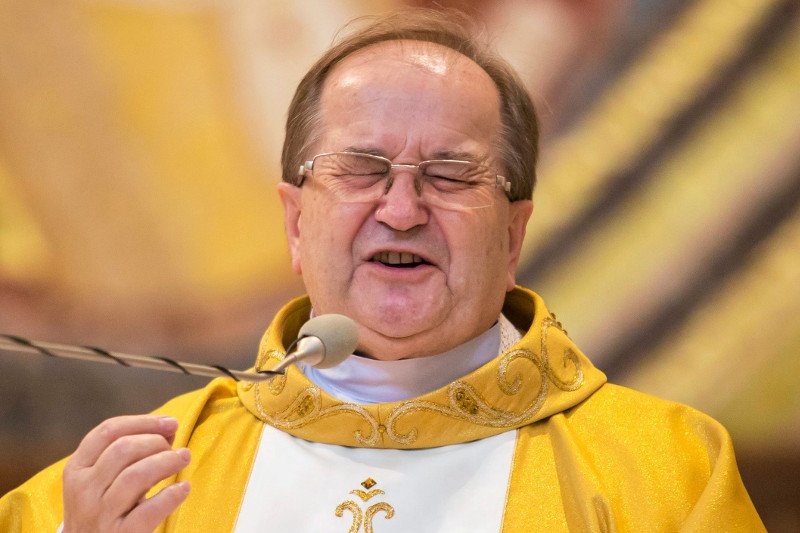 Sobór Watykański II określił jasno, że działalność polityczna jest zarezerwowana dla osób świeckich. O. Tadeusz Rydzyk teoretycznie politykiem nie jest. Teoretycznie...