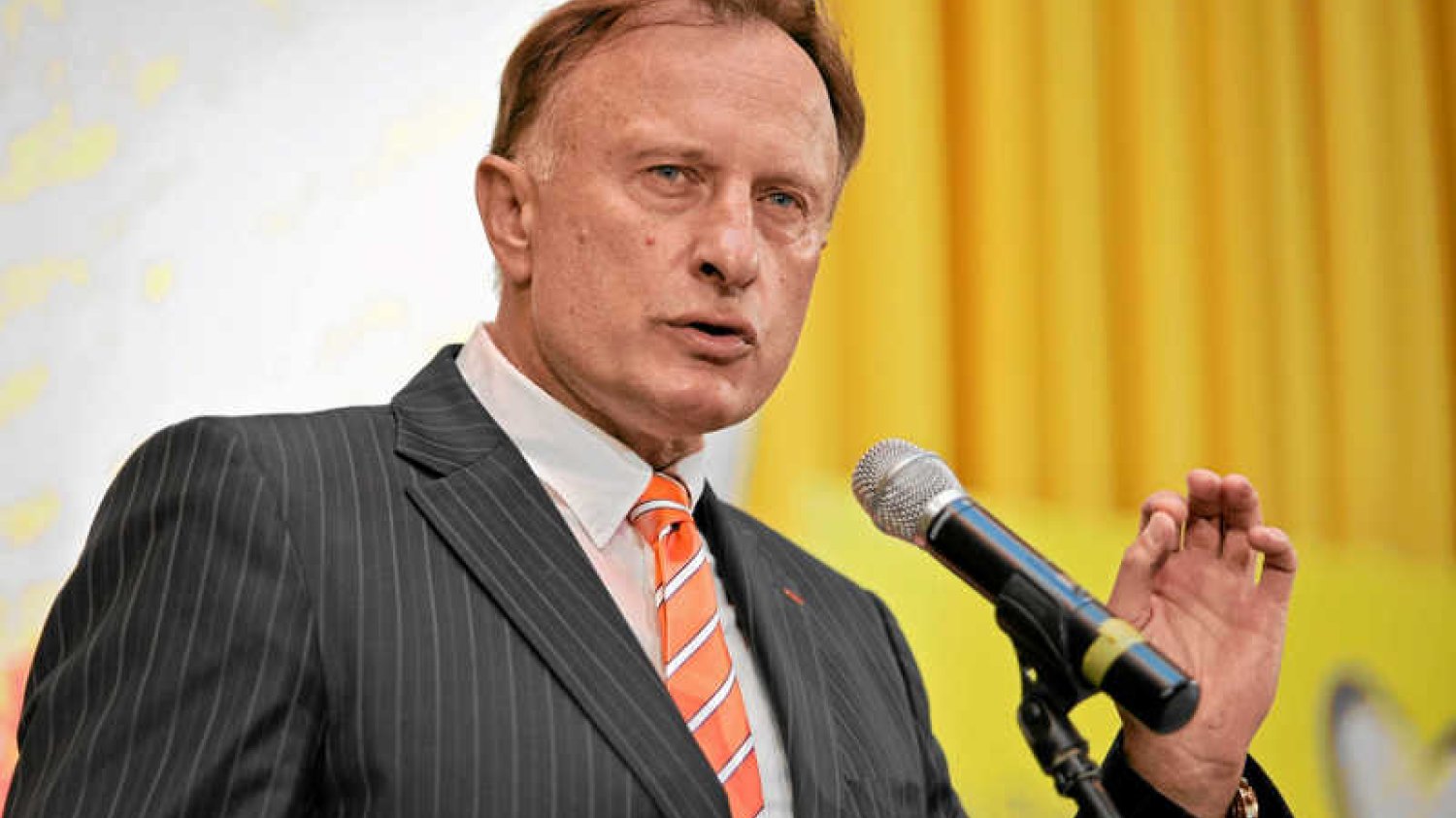 Marek Goliszewski jednak nie zostanie doktorem. Przynajmniej na razie.