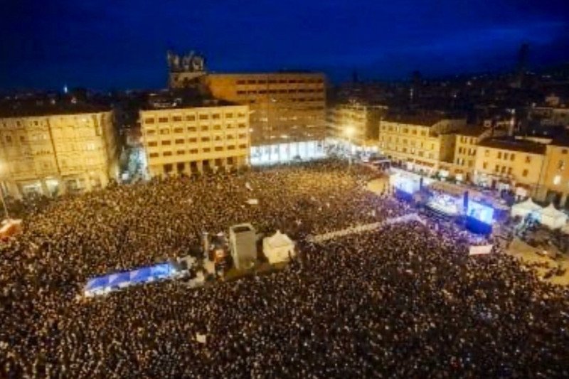 Tak wyglądała Bolonia 19 stycznia. Ruch Sardynek wyszedł na ulice.