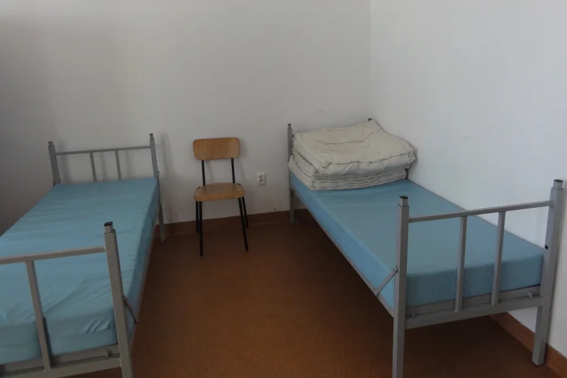 Jeden z pokoi w ośrodku recepcyjnym