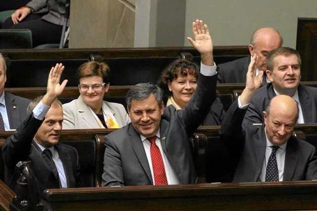 Wyniki sondażu przeprowadzonego dla RMF FM wskazują, iż ponad połowa Polaków chciałaby dymisji ministra Jacka Rostowskiego