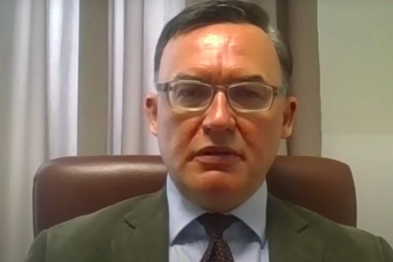 Prof. Konrad Rejdak tłumaczy, że dzięki nowym lekom wielu chorych na SM nie musi żyć z niepełnosprawnością.